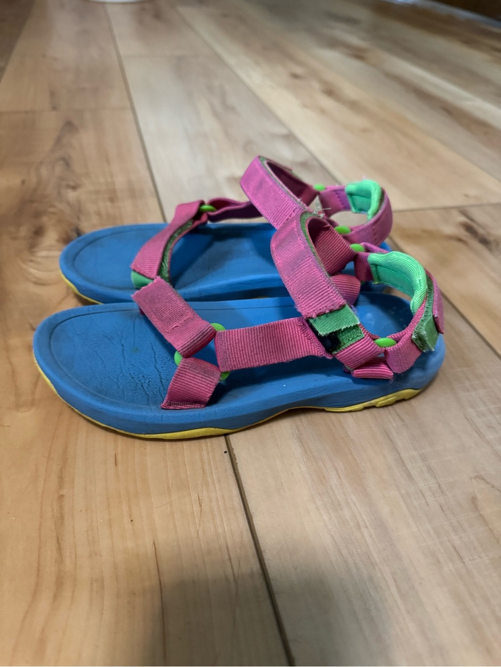 Teva Kids Size 1 Hurricane Sandals